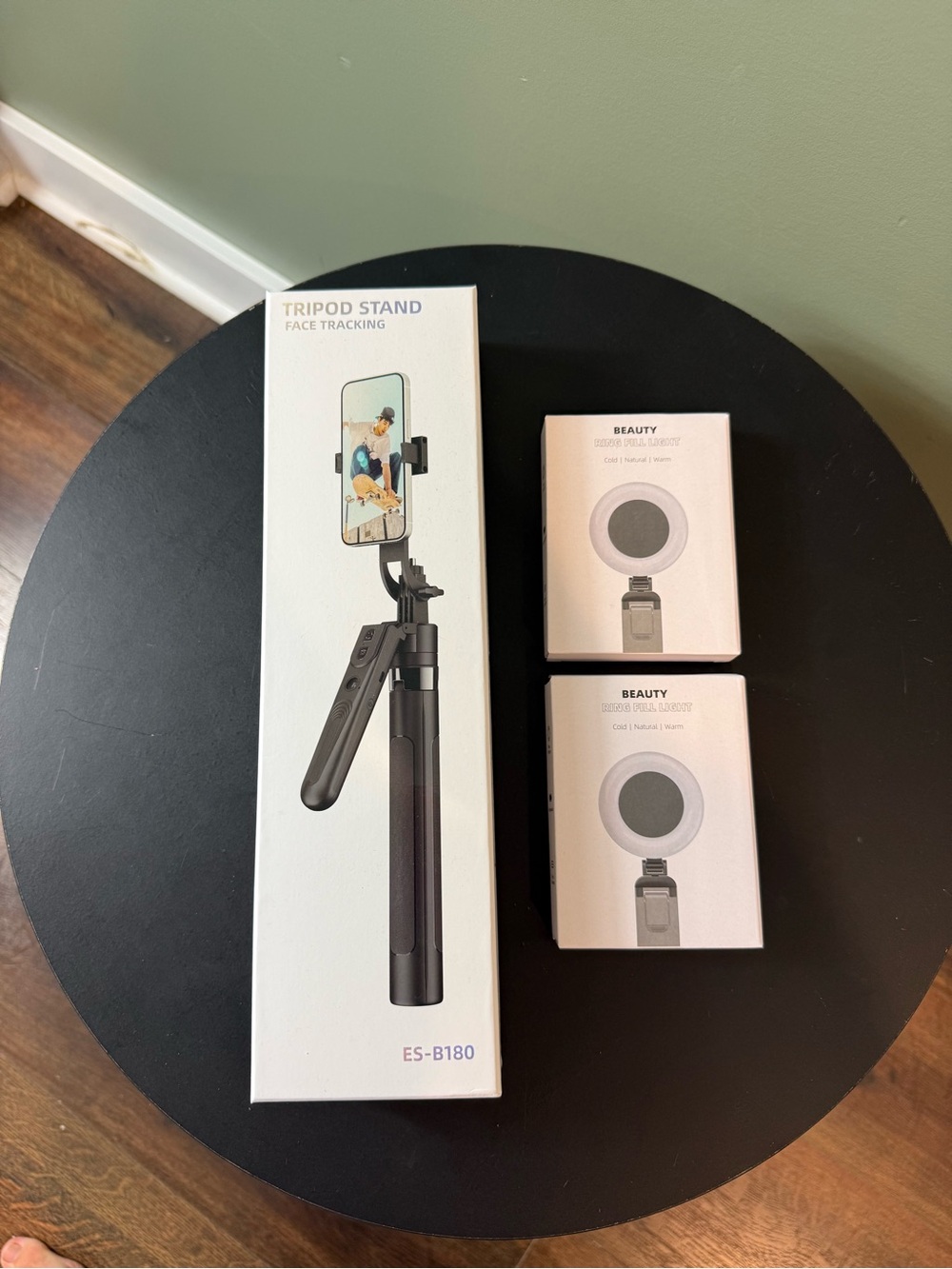 NIB ES-B180 Black Portable Face Tracking Tripod Stand Compatible for Smartphone